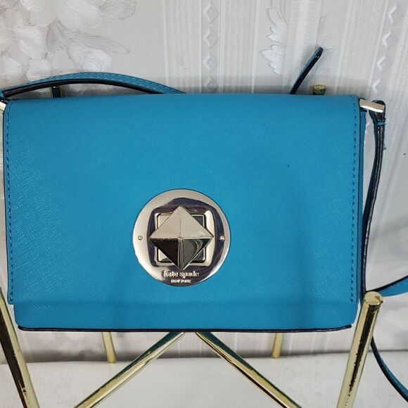 Kate Spade Small Crossbody Bag Great Used Condition - Picture 5 of 9